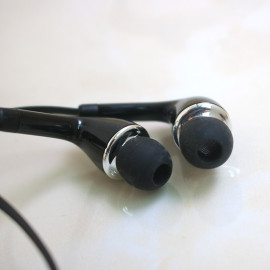 Samsung HS330 In-ear Stereo Earphones With Mic And In-line Control price in uae