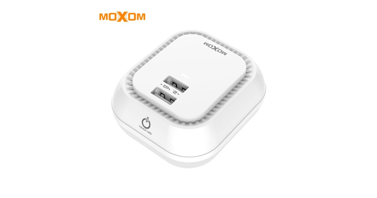Moxom UK Plug USB Charger 2.4A with LED Touch Night Light 2-Port Travel Wall Charger price, review and buy in UAE, Dubai, Abu Dhabi |aimsouq.com